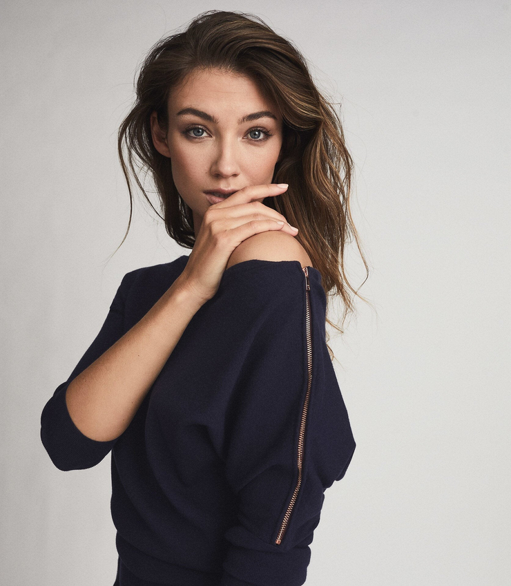Lorena RAE
