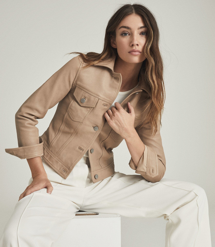 Lorena RAE Lorena RAE