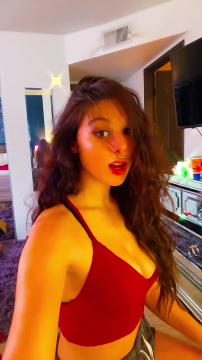 Kira Kosarin