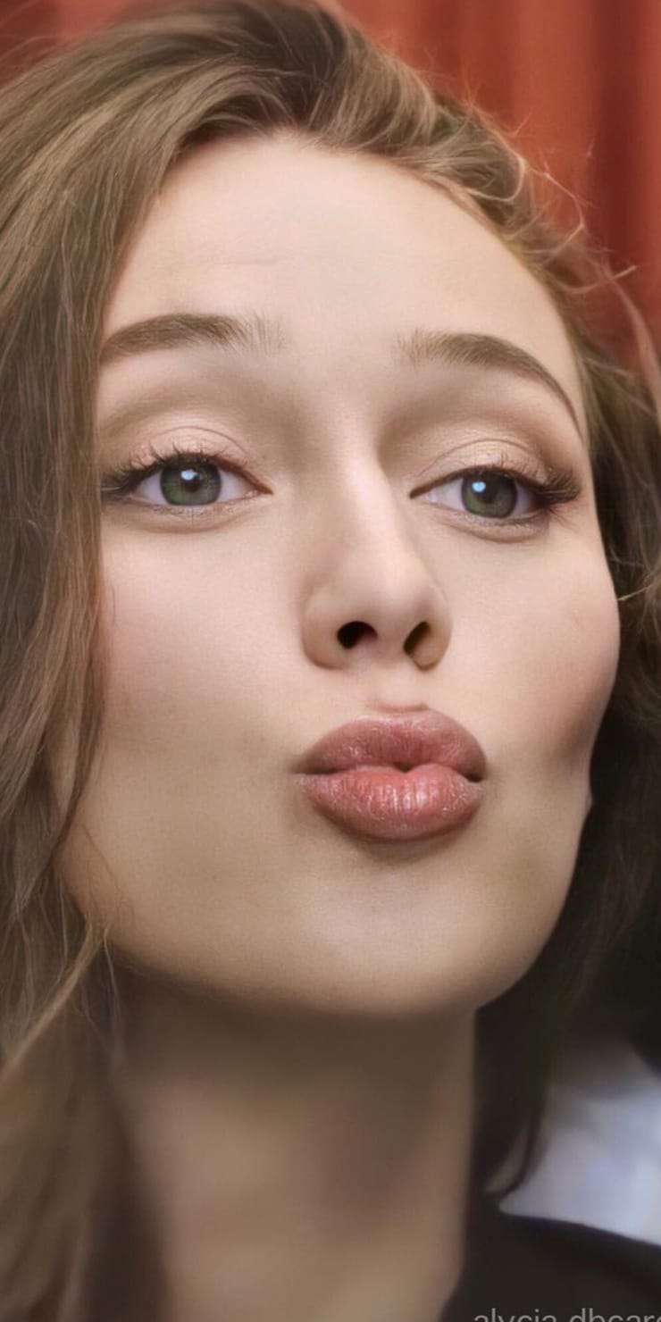 Alycia Debnam Carey