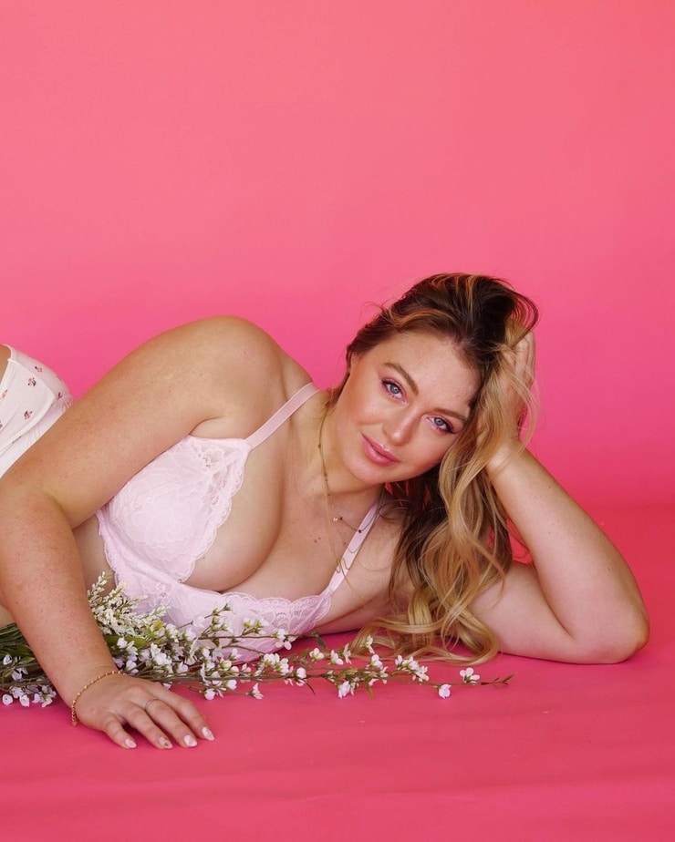 Iskra Lawrence