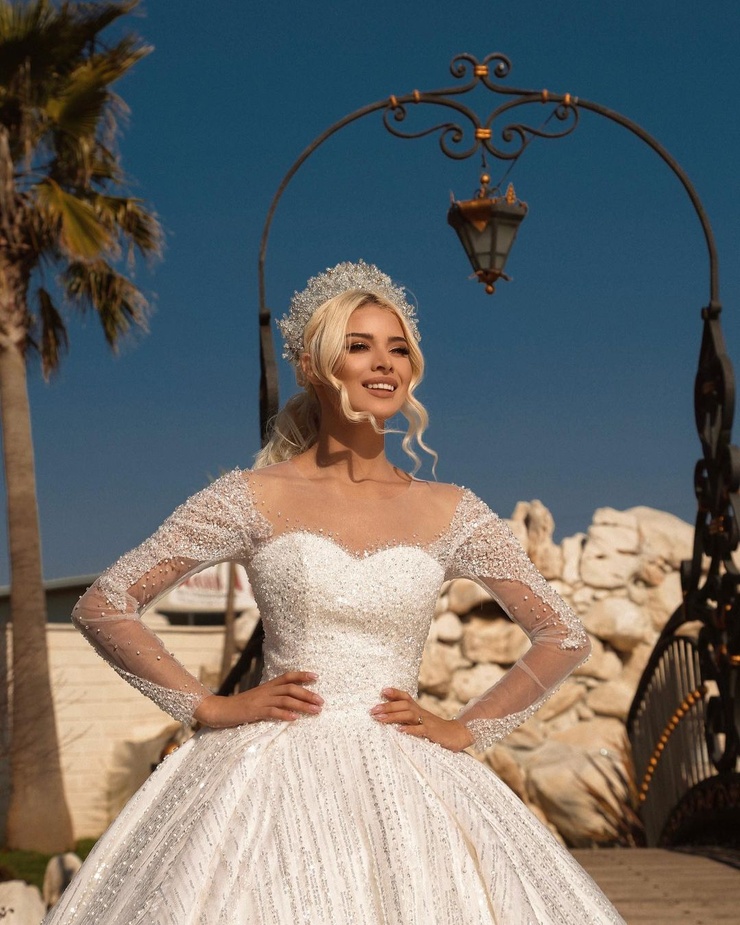 Amina Shena