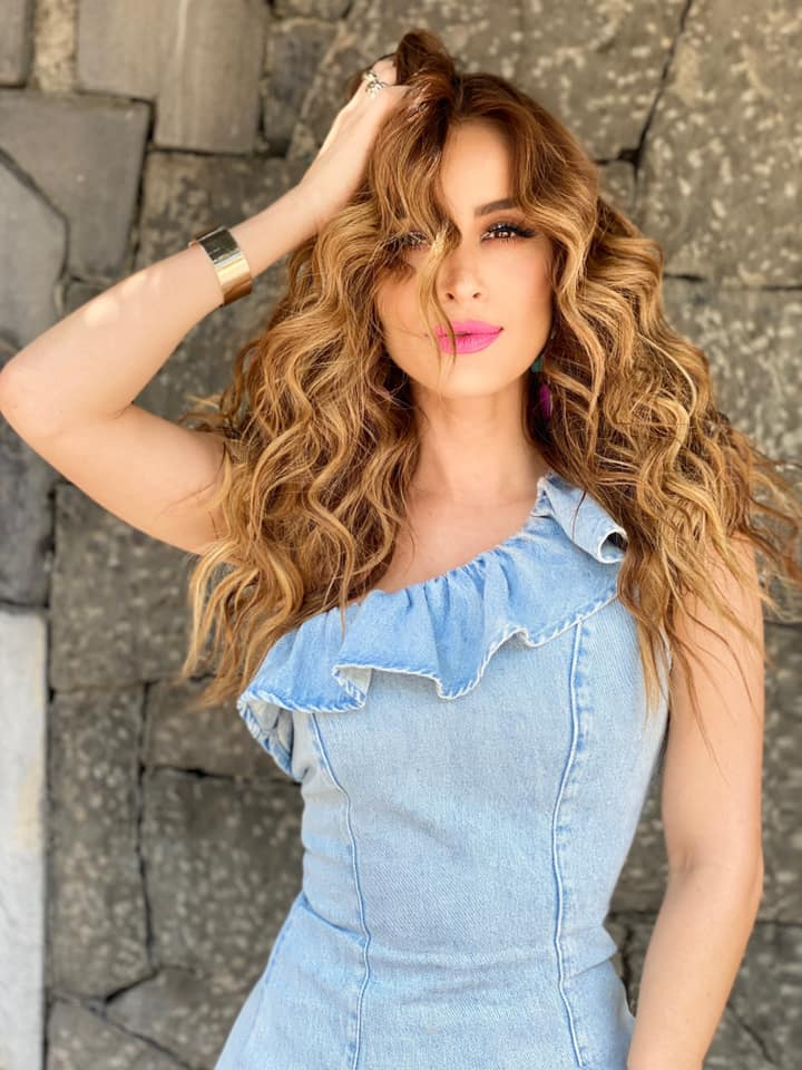 Cynthia Rodríguez Cynthia Rodríguez