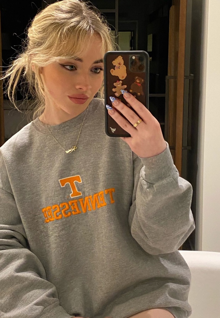 Sabrina Carpenter Sabrina Carpenter