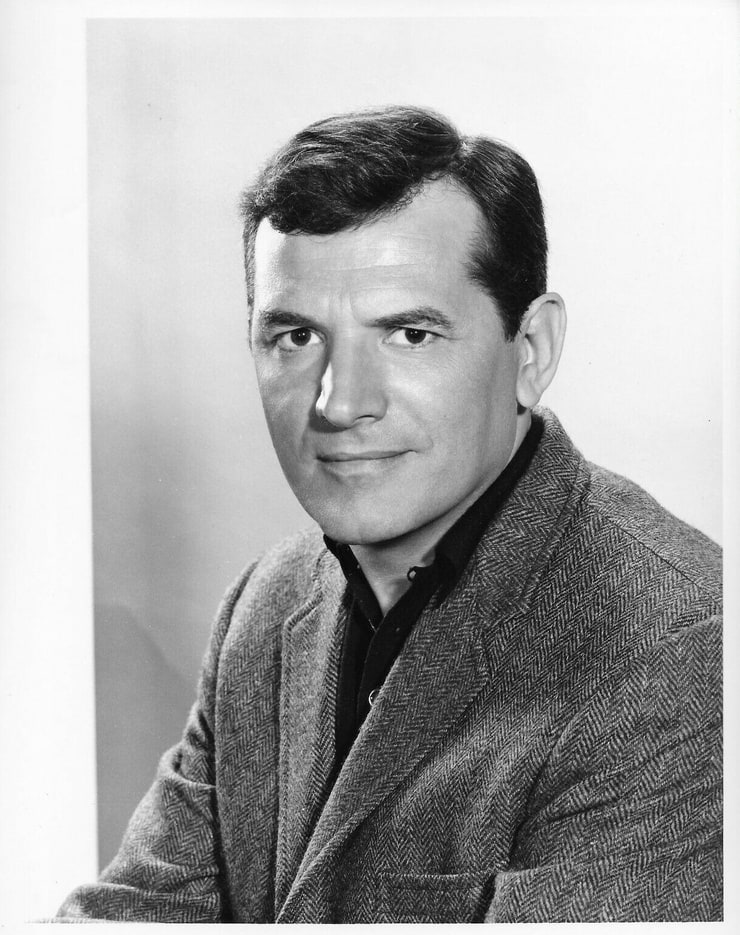 Steven Hill