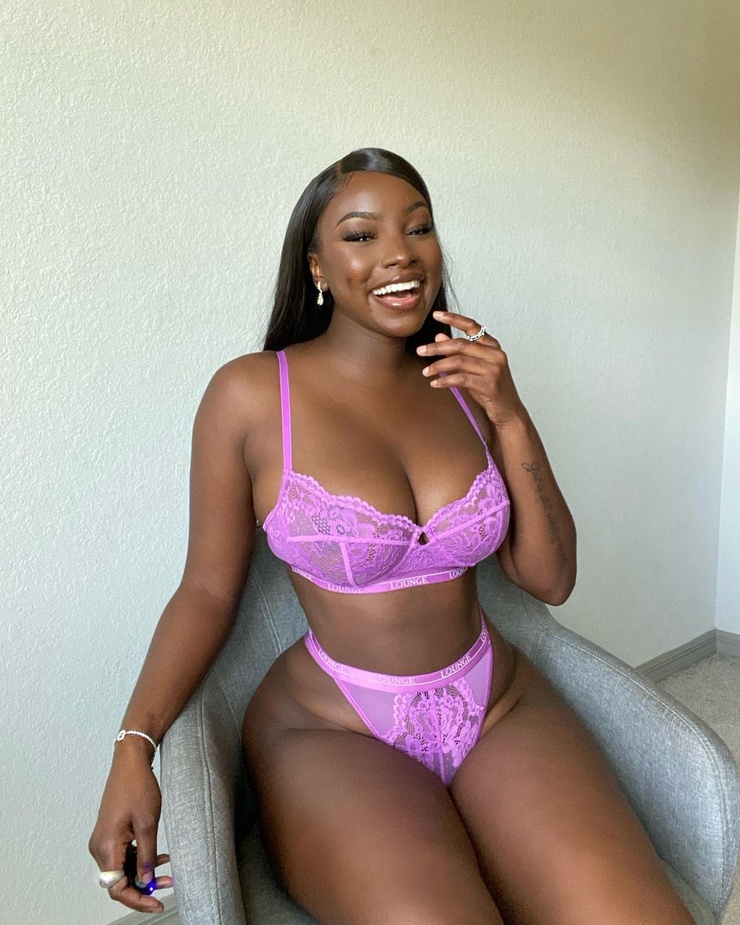 Savannah Perkins