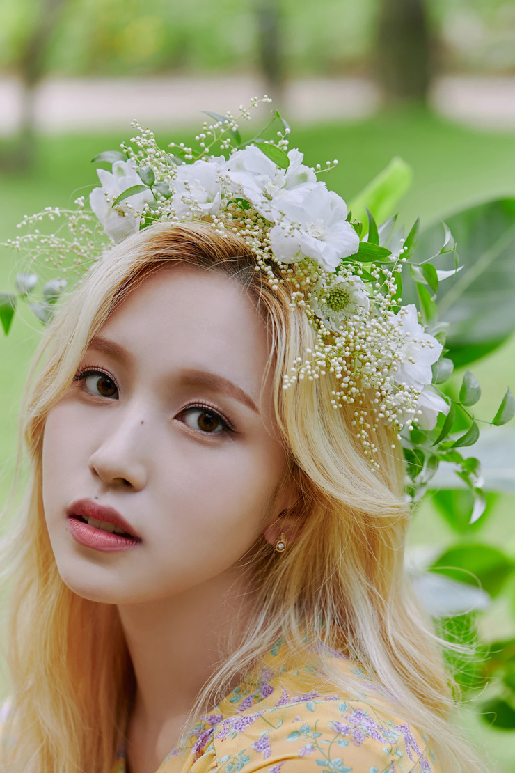 Myoui Mina