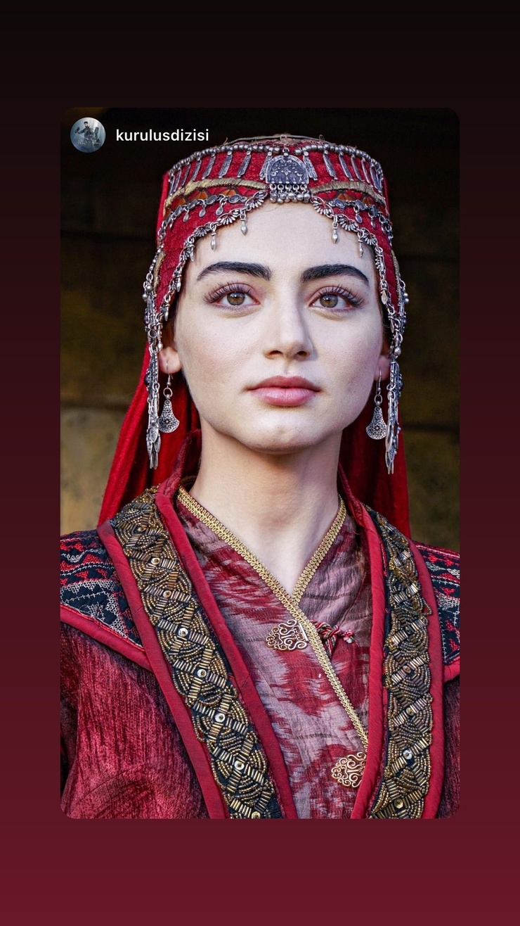 Özge Törer