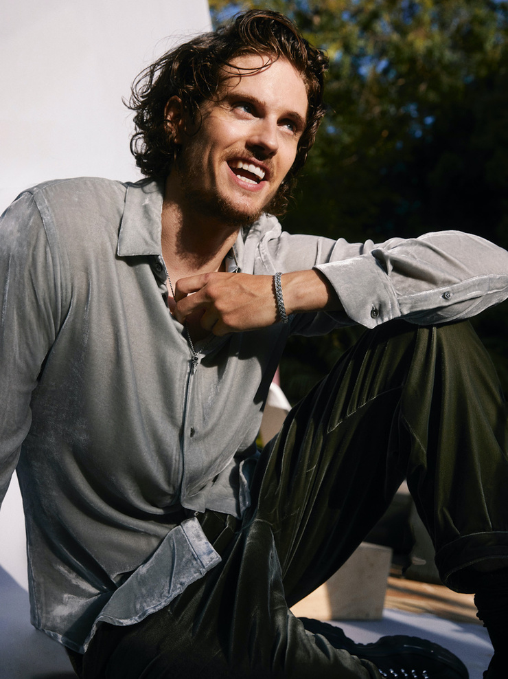 Daniel Sharman