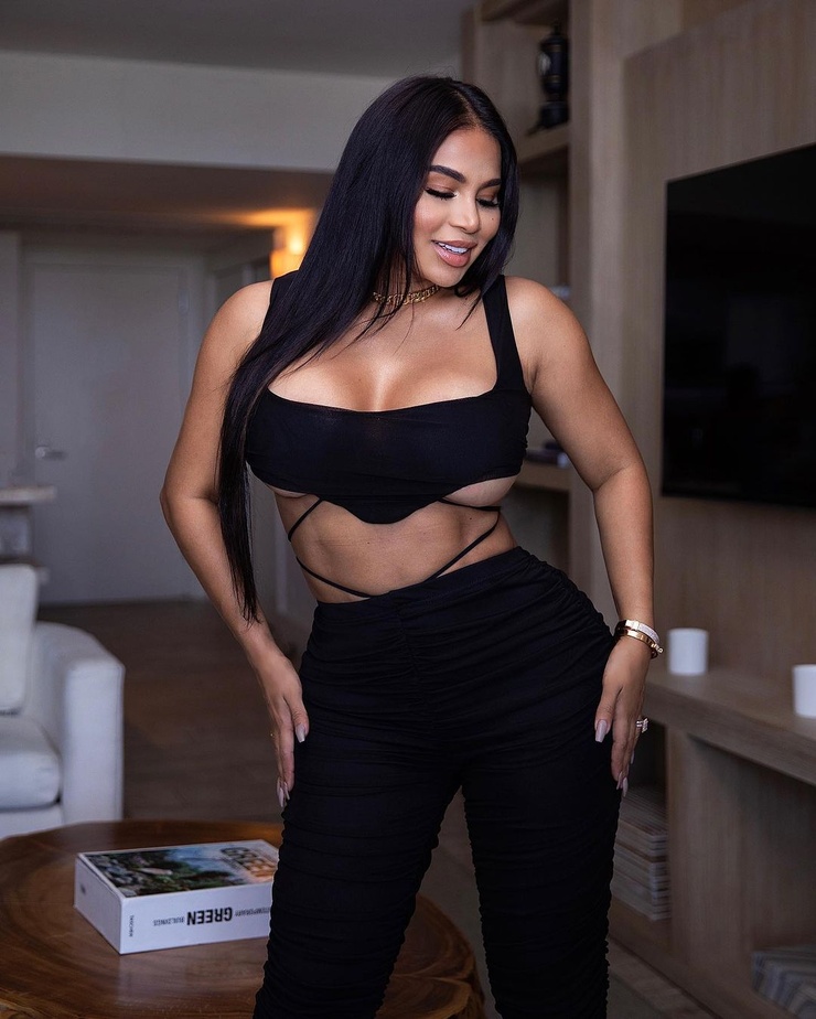 Dolly Castro