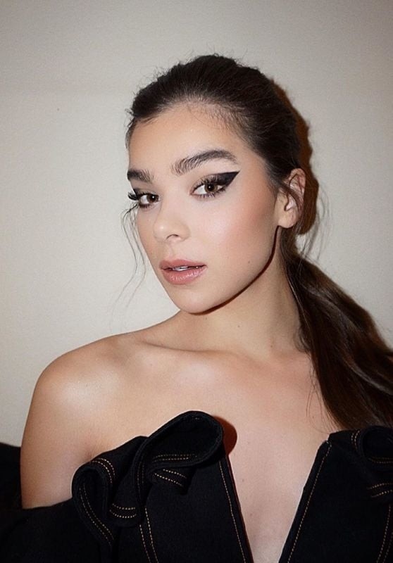 Hailee Steinfeld