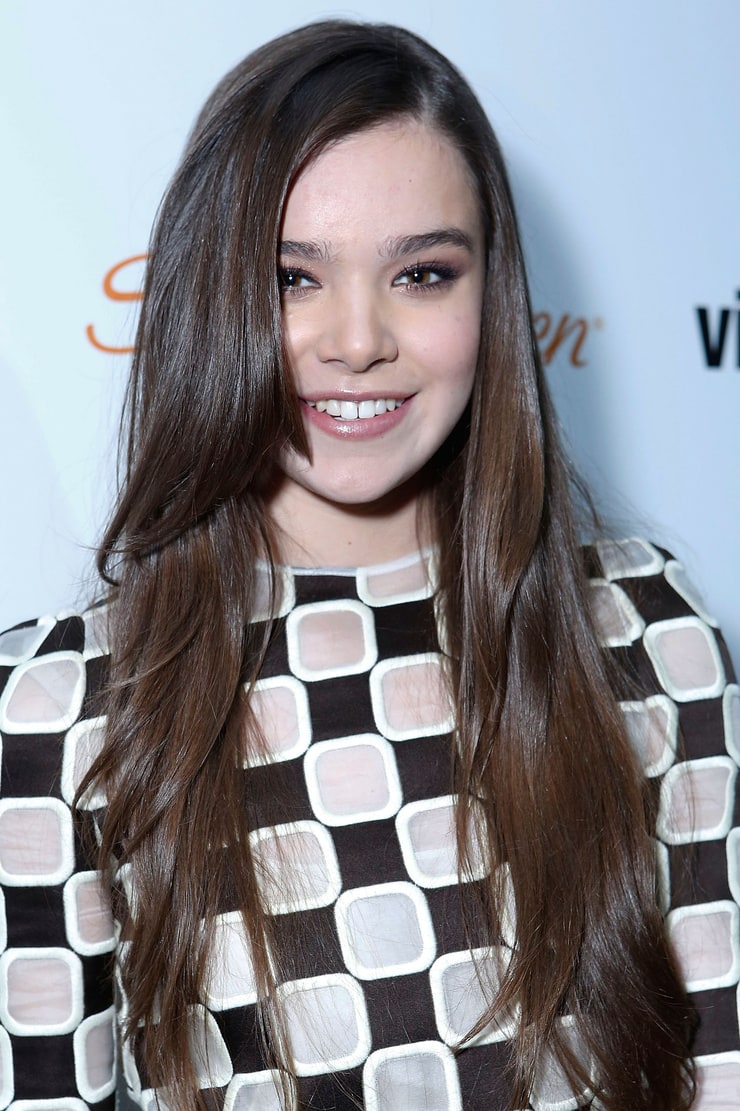 Hailee Steinfeld