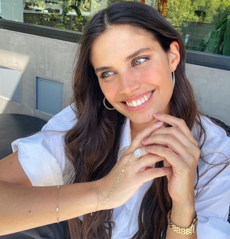 Sara Sampaio Sara Sampaio