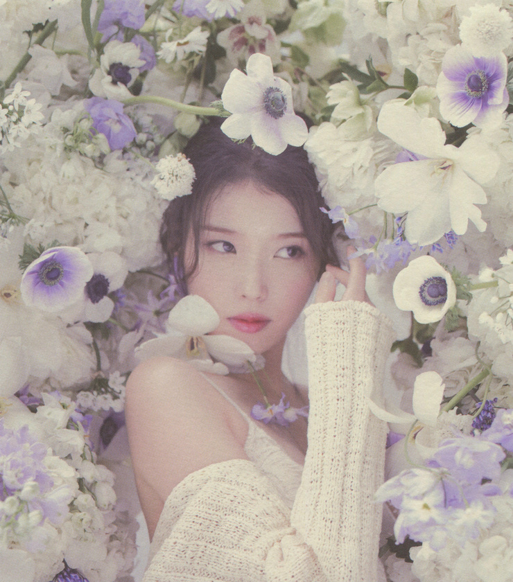 IU
