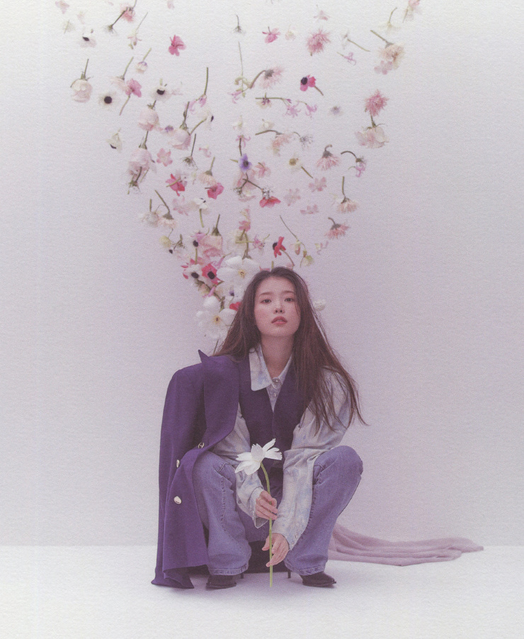 IU