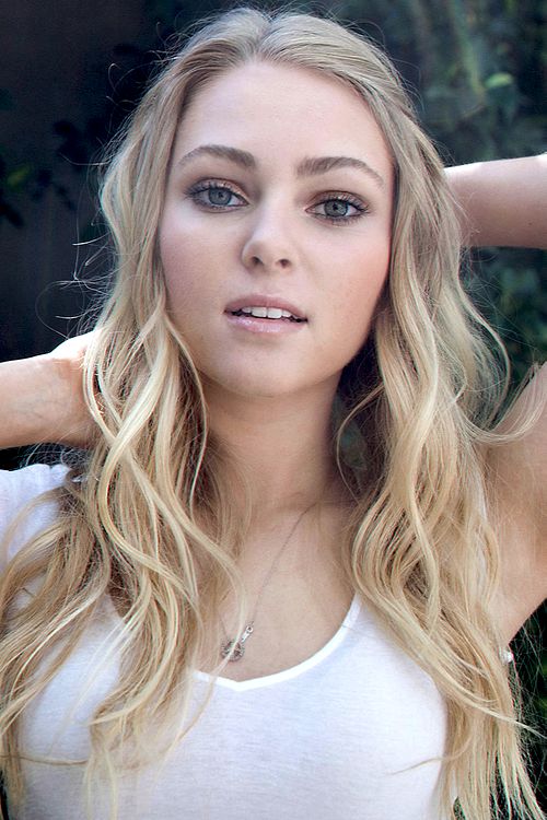 Anna Sophia Robb