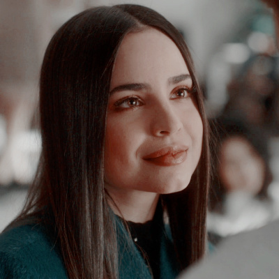Sofia Carson