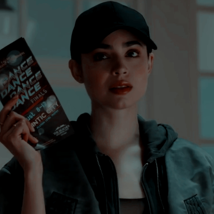 Sofia Carson