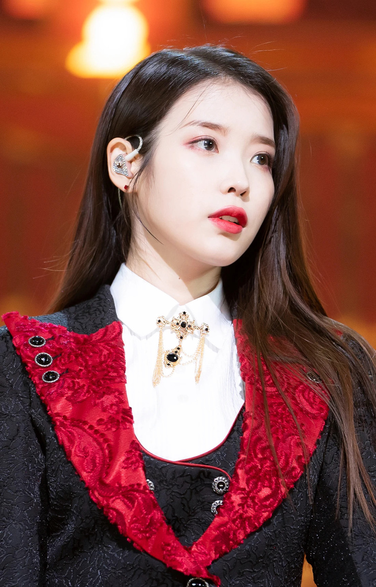 IU IU