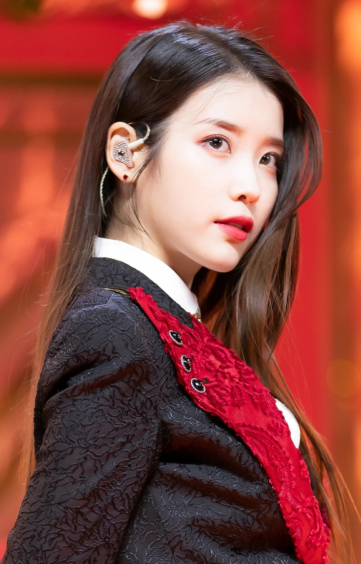 IU IU