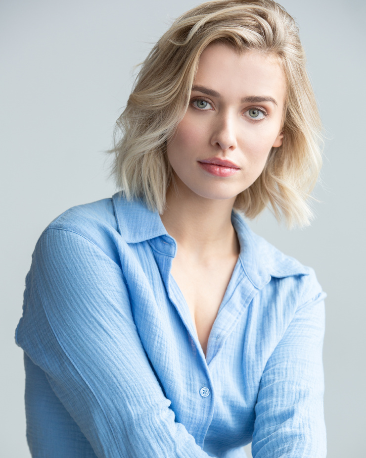 Genevieve DeGraves