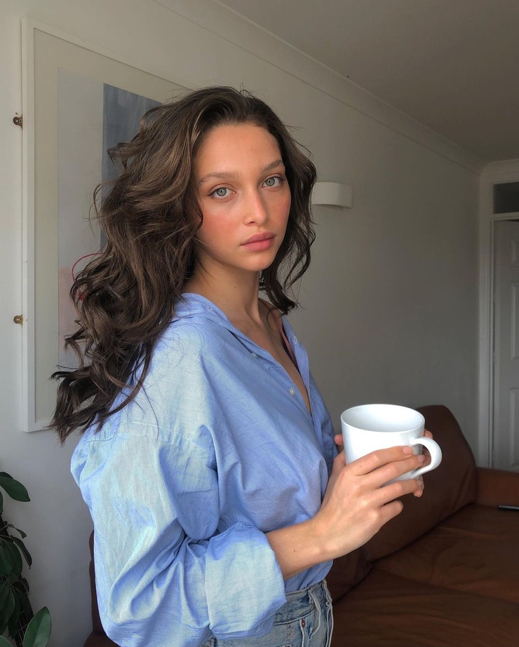 Talia Wallis