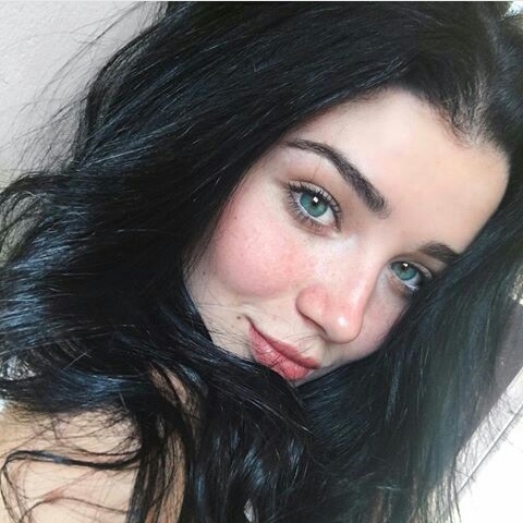 Michele Alves Michele Alves
