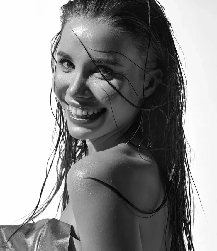 Anastasia Krivosheeva Anastasia Krivosheeva
