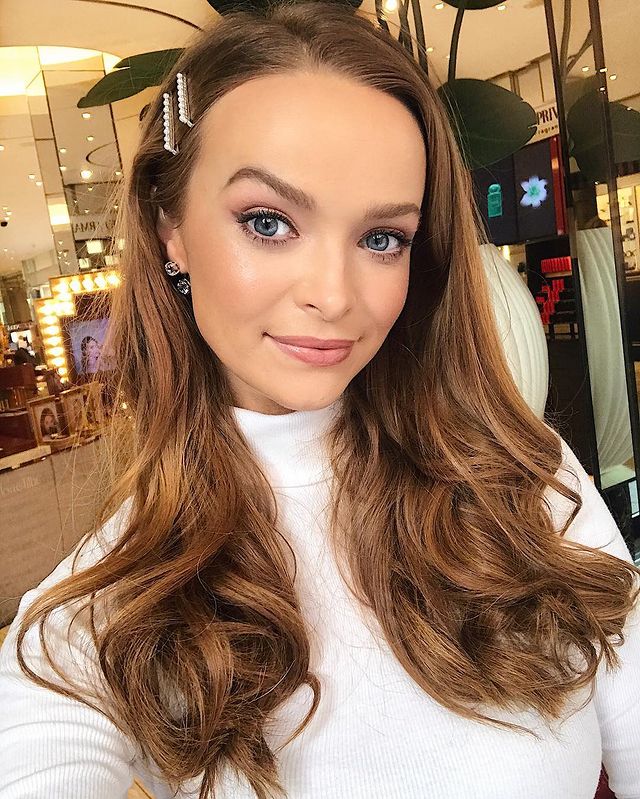 Aoife Walsh Aoife Walsh