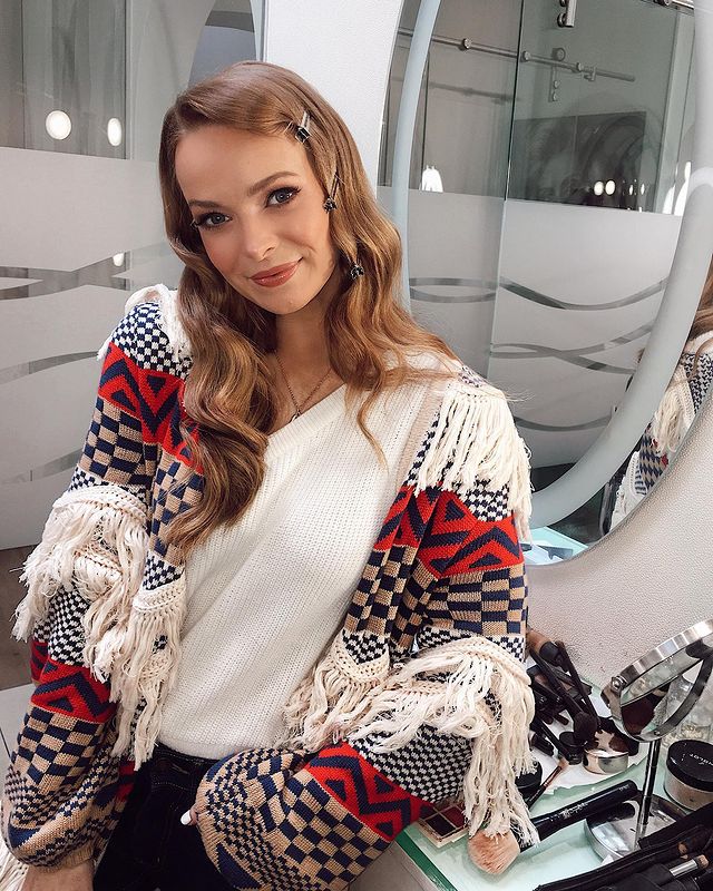 Aoife Walsh Aoife Walsh