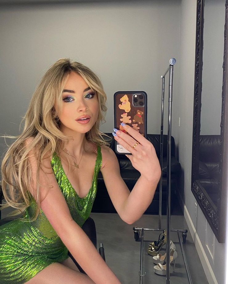 Sabrina Carpenter Sabrina Carpenter