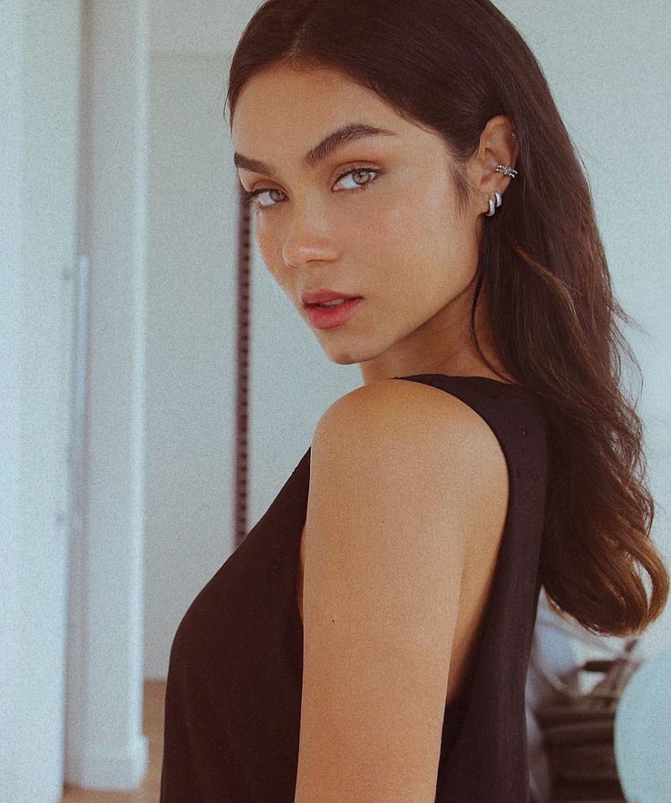 Thais Belmonte Thais Belmonte