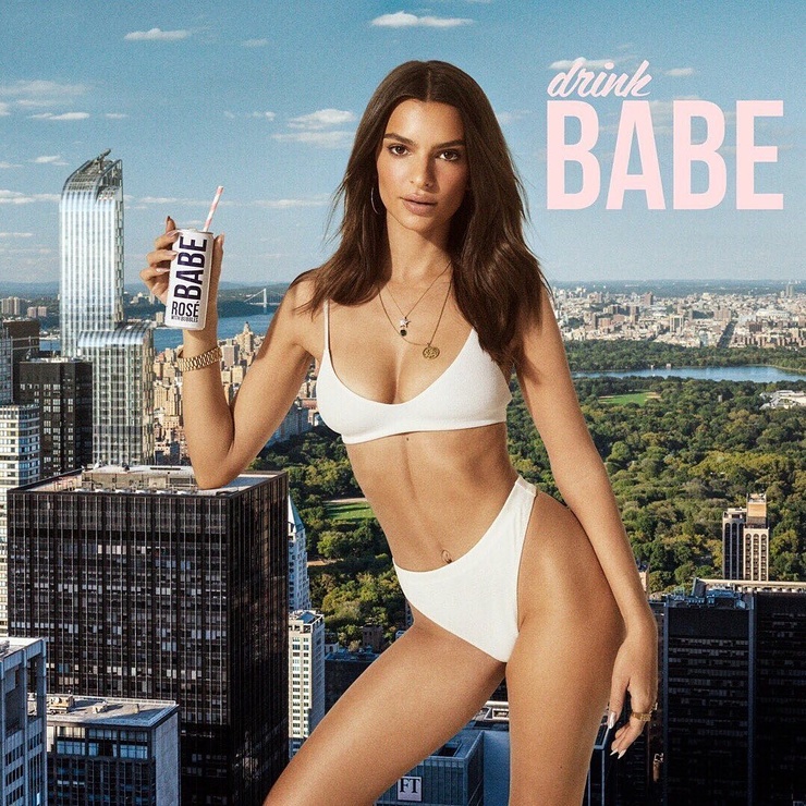Emily Ratajkowski