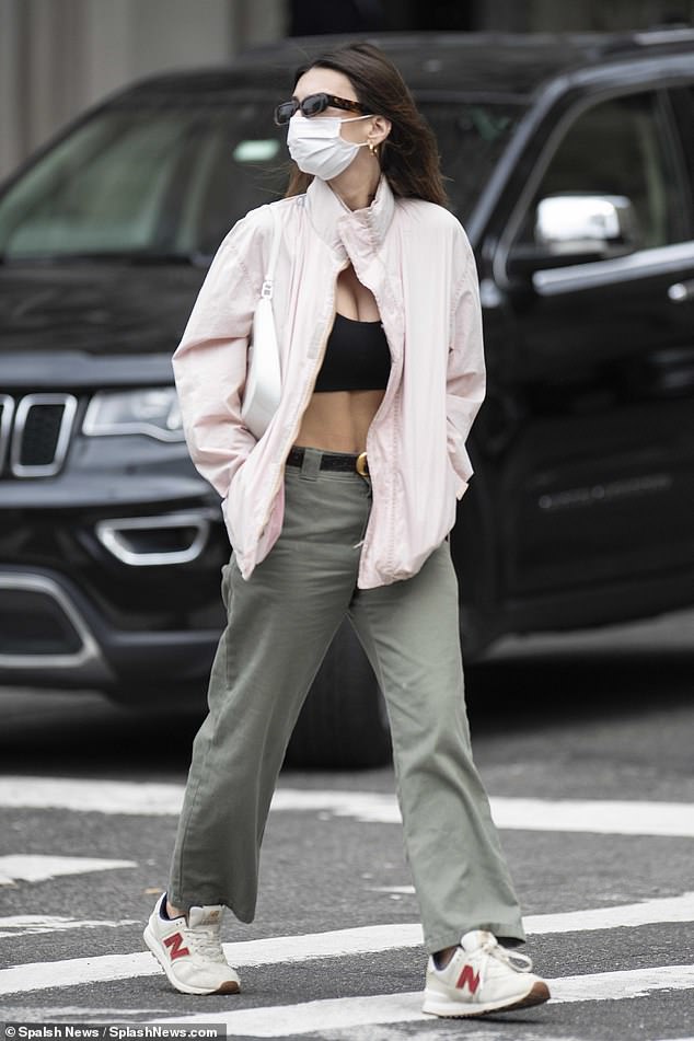 Emily Ratajkowski