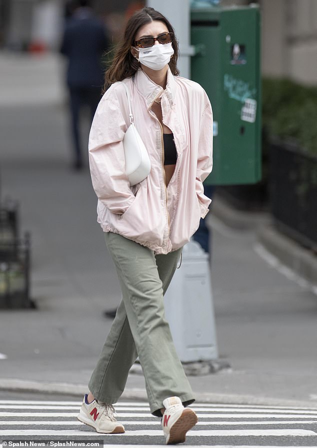 Emily Ratajkowski