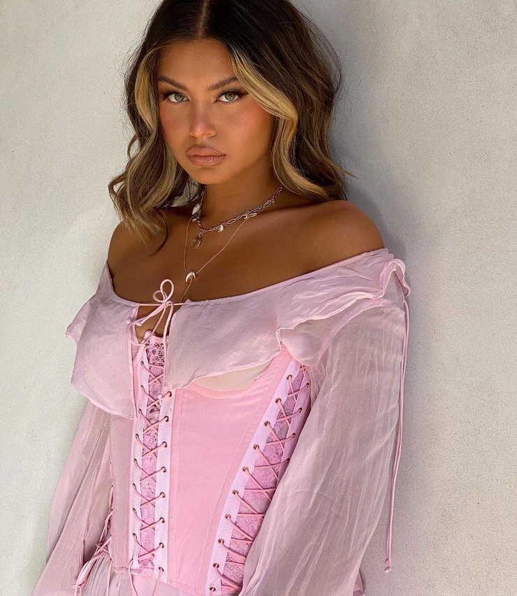 Sofia Jamora