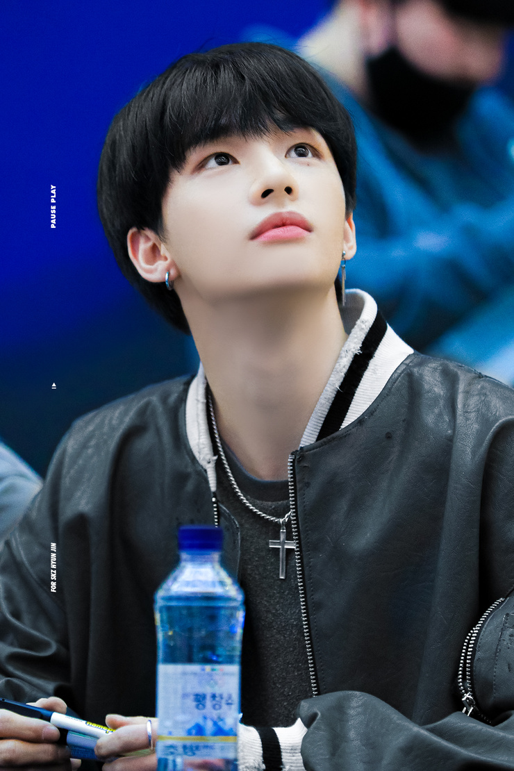 Hyun-Jin Hwang