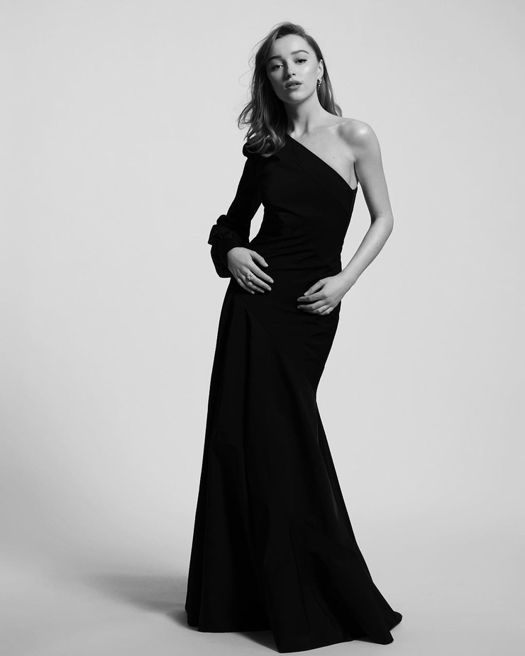 Phoebe Dynevor Phoebe Dynevor