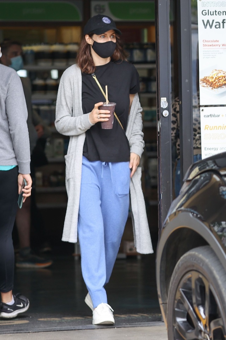 Alexandra Daddario Alexandra Daddario