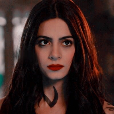 Picture of Emeraude Toubia