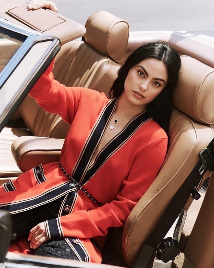 Camila Mendes