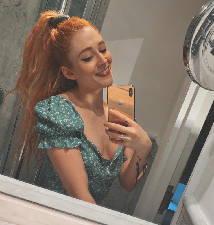 Janet Devlin