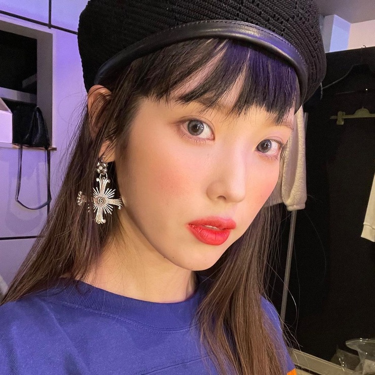 IU IU