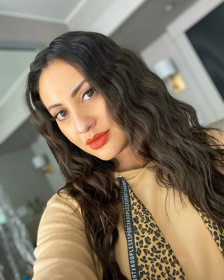 Francia Raisa
