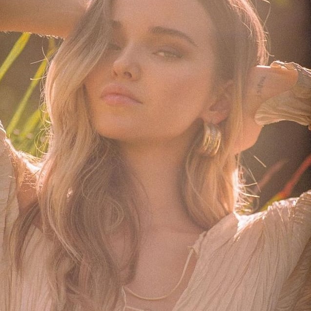 Dove Cameron