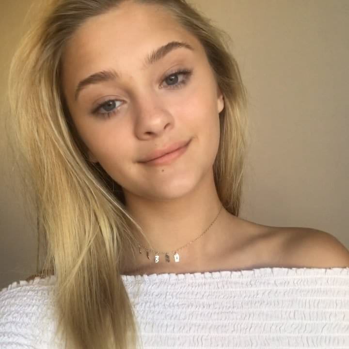 Picture of Lizzy Greene