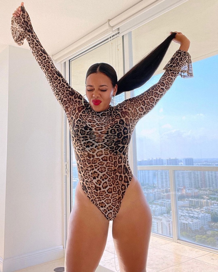 Angela Simmons