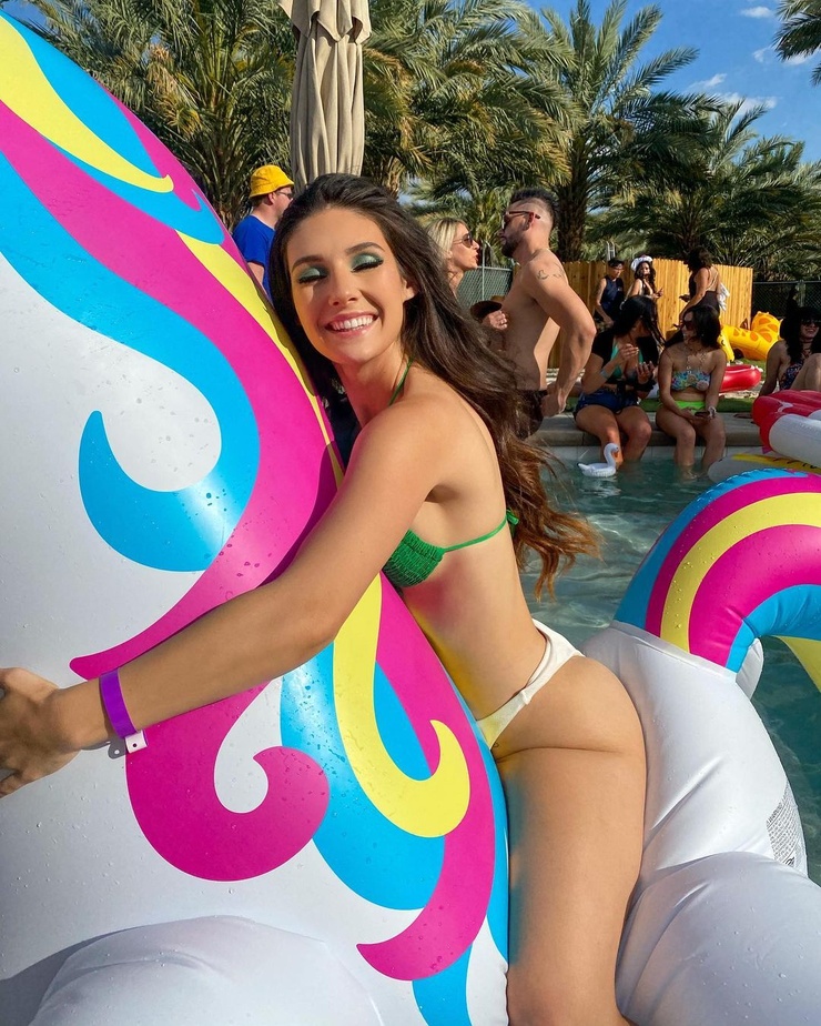 Natalie Gibson Natalie Gibson