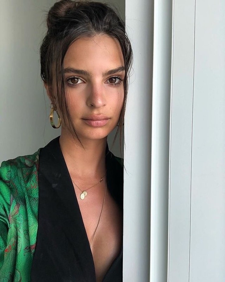 Picture of Emily Ratajkowski