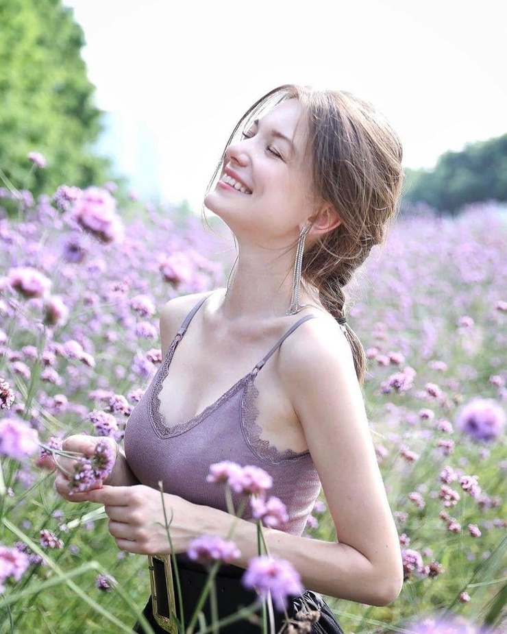 Anastasia Cebulska Anastasia Cebulska